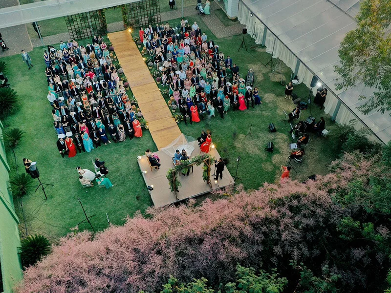 Palco e pista montados no Green Place