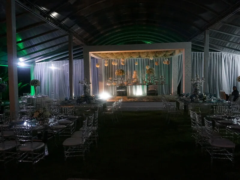 Salão do Green Place em formato de banquete para evento empresarial